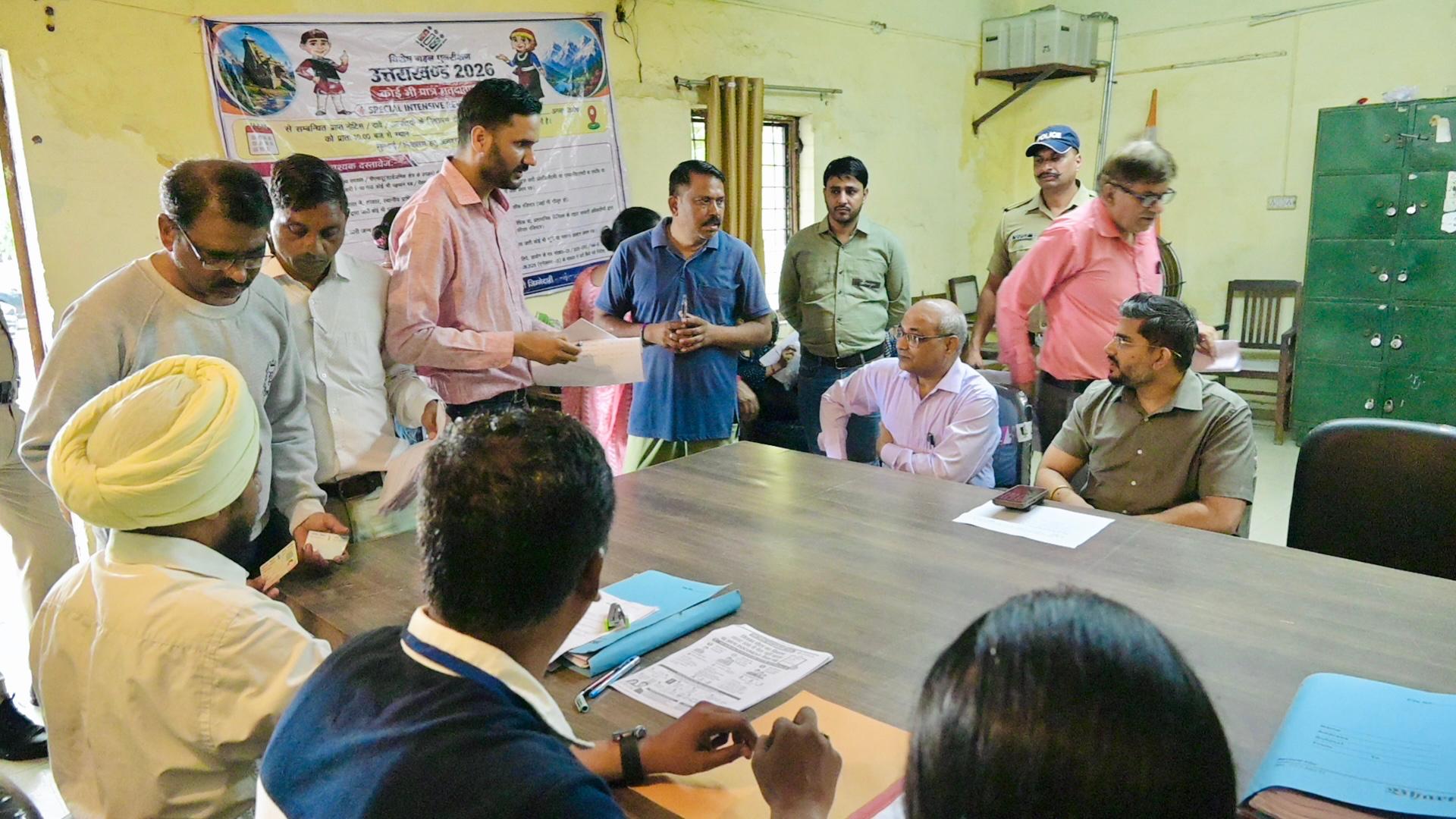 मतदाता सुनवाई में लापरवाही बर्दाश्त नहीं, आयोग के निर्देशों का शत-प्रतिशत पालन सुनिश्चित करें: गढ़वाल आयुक्त