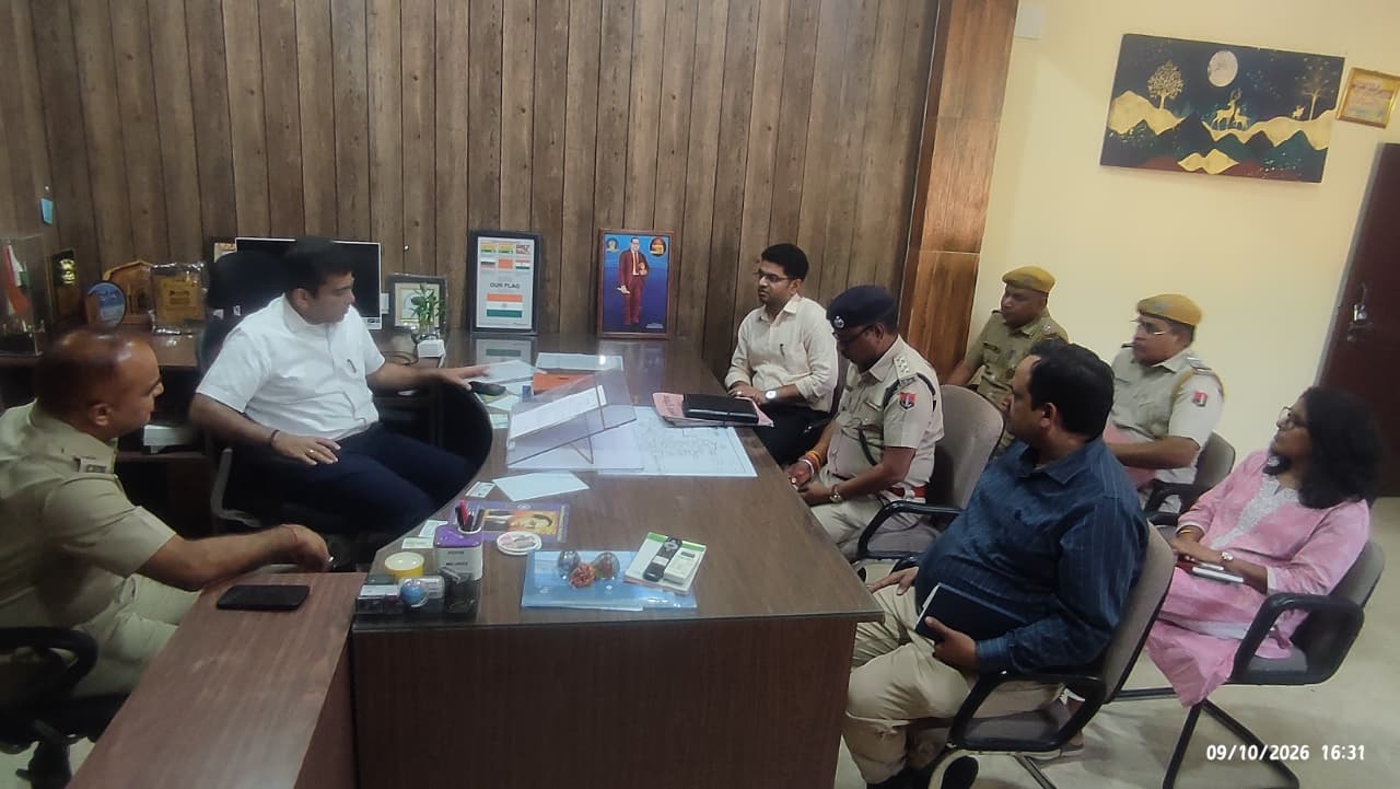 जयपुर ग्रामीण के सांभरलेक में जिला निर्वाचन अधिकारी ने ली बैठक