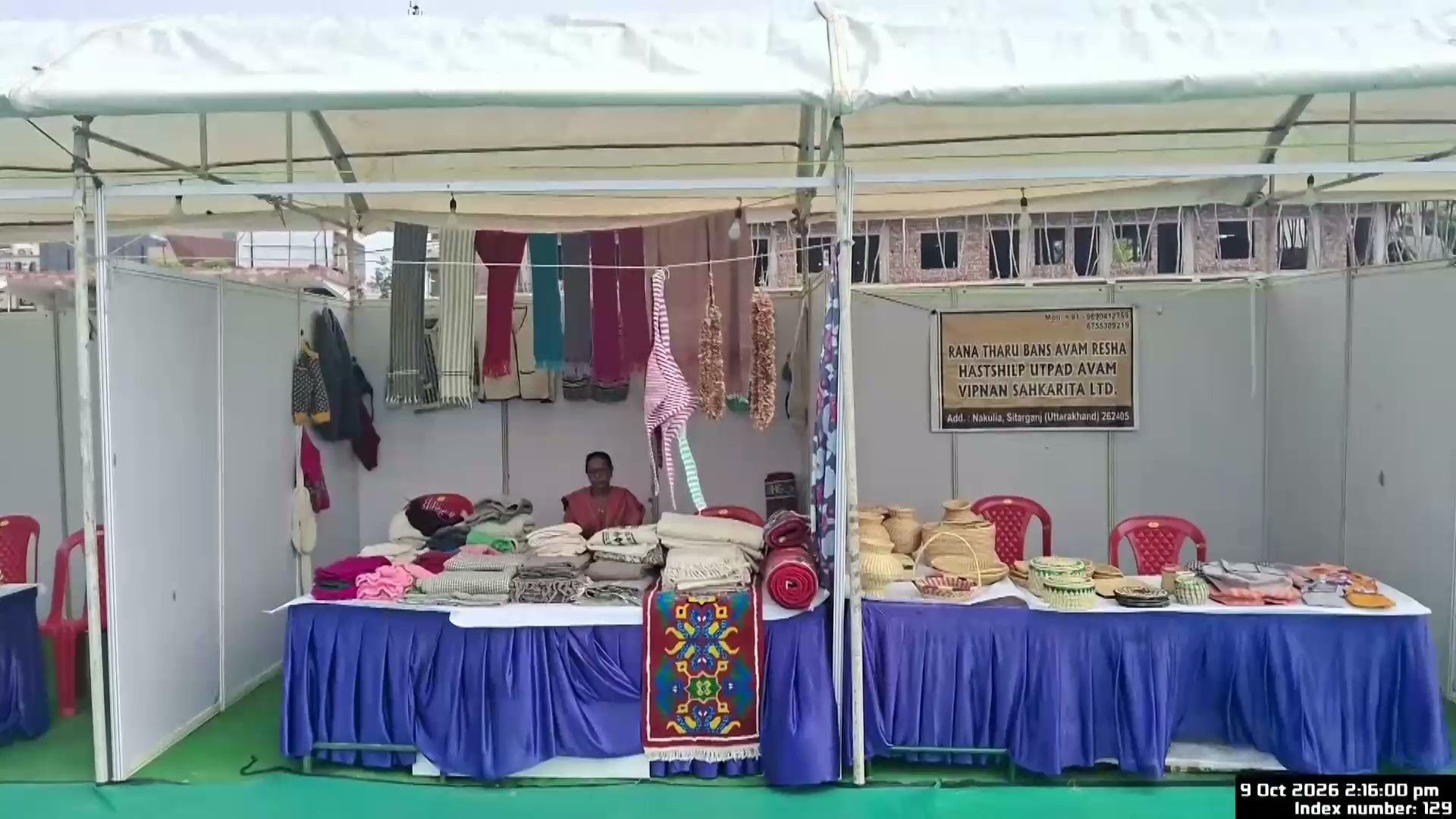 रुड़की के नेहरू स्टेडियम में गांधी शिल्प बाजार का किया आयोजन