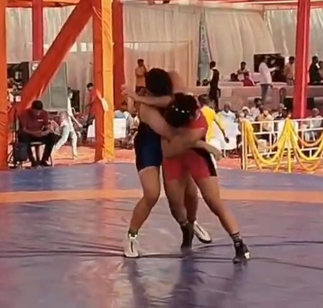 हापुड़ में विशाल दंगल का समापन, पहलवानों ने दिखाया दमखम