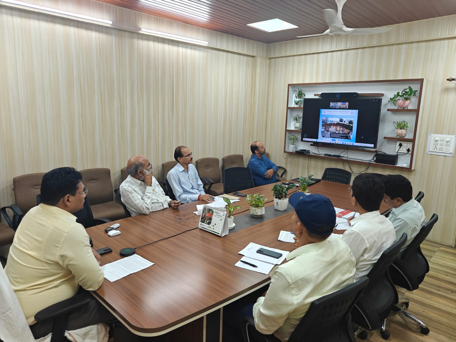 धामी सरकार का बड़ा कदम, पिथौरागढ़ जिला न्यायालय में बनेगी तीन मंजिला पार्किंग